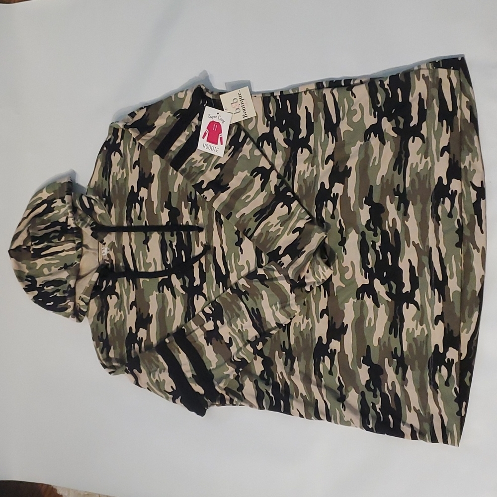 B&B boutique plus super cozy hoodie